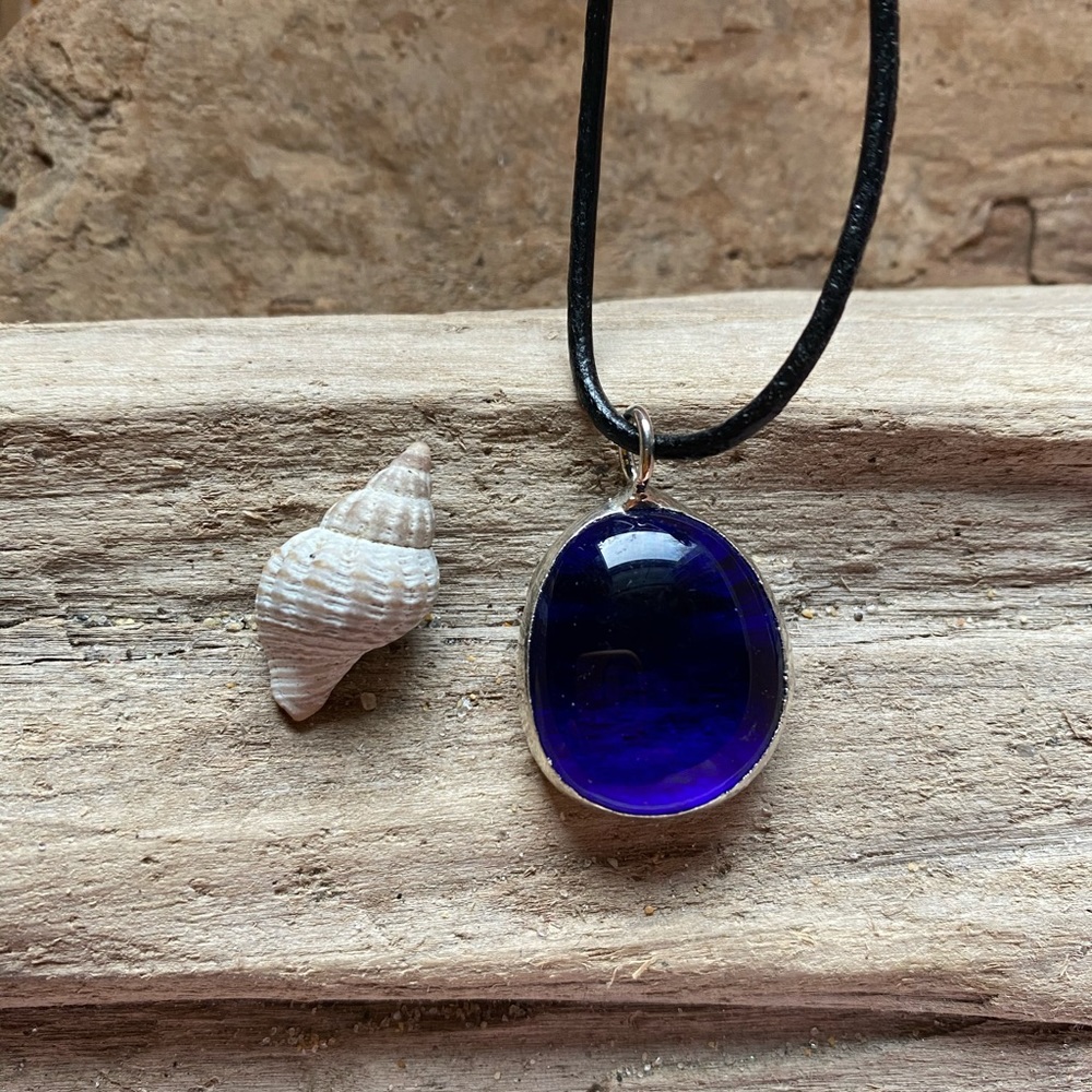 Blue bead necklace